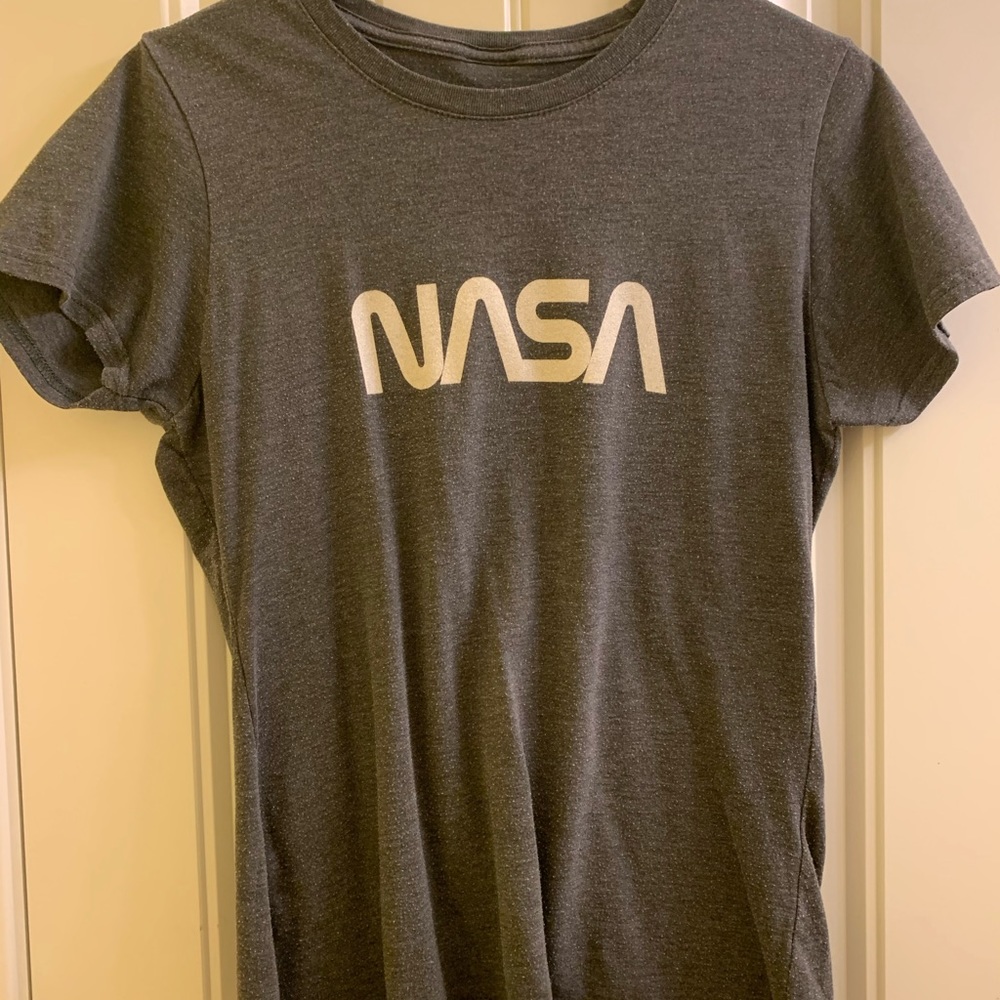 Gray NASA t shirt